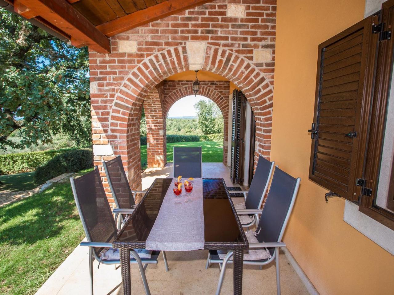 Villa Hrast Bacva Višnjan Dış mekan fotoğraf